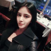 女大学生 轻声问自己为何那么屌