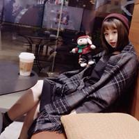 女大学生 轻声问自己为何那么屌