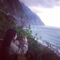 none 我梦见了两个人的荒岛