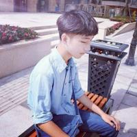 精截男t/冉颜轩: 做一个吃货无忧无虑，