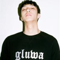 Man 你陪着我的时候想着她
