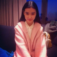 爱笑的女生都是美美哒 ！ 我们放下尊严,放下个