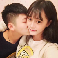 拿酒与你说心事 你知道我最爱的人是谁