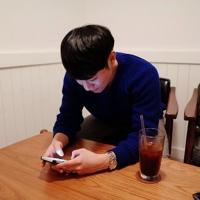 洛 把女人当衣服的男人，