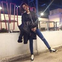 祝你以后跟她幸福，我不是你的新娘 她对他凝望一秒钟　转