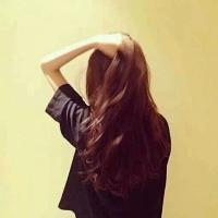 祝你以后跟她幸福，我不是你的新娘 她对他凝望一秒钟　转