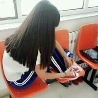 女头· 听说树木最坚硬的地方