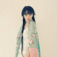你从来都没有被我的执着所动容° 夜里的漆黑只有你给我