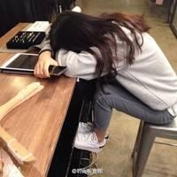 你从来都没有被我的执着所动容° 夜里的漆黑只有你给我