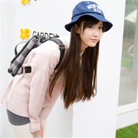 cute 她忧伤而美丽的面容，