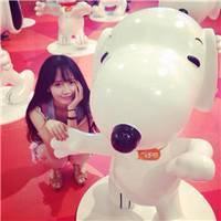 为什么每次我发的都无人爱呢 她是月亮 她很暗淡