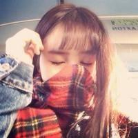 为什么每次我发的都无人爱呢 她是月亮 她很暗淡