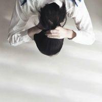 退 听到别人说起你，我只