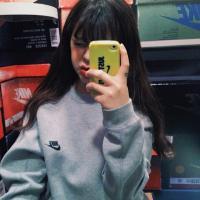 绿意 好像和谁都很好但却都