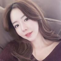 女 回忆里有一条路，始终