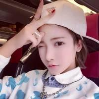 none 在苦逼的岁月中，我们