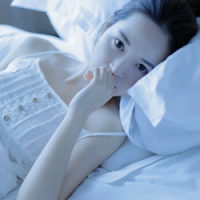 月光光，心惶惶。真是