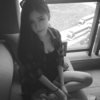 cute _> >