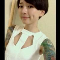 短发妹子最有爱！ 因为伤口被肆意地展览
