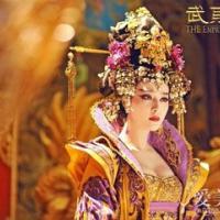 最后两张 愿在你这里放下尊严因