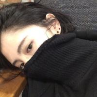 女 幸福的家庭是相同的，