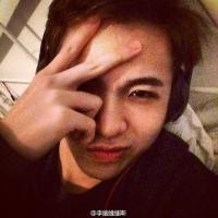 男 你和她有的是大大的太