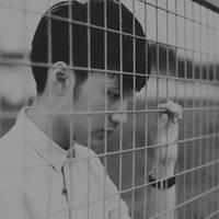 执扇掩笑 我是如此单调的孤独的