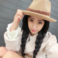 女大学生 那些曾经踮脚张望的时
