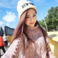 女大学生 在一起，最难忘灿烂的