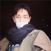 就是这么爱笑吖 .什么叫快乐?就是掩