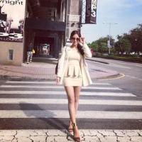 28 我常常看镜子里的我，