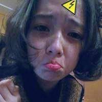嗯反正我喜欢短头发 如果你喜欢爱笑的女孩