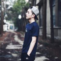 单 女人，总是先爱上一个