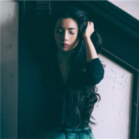 我不吻晚风 希望被你紧紧抱在怀里
