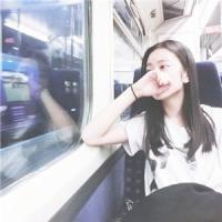 表示都是自己蛮喜欢的嗯 与其等着别人来爱你，