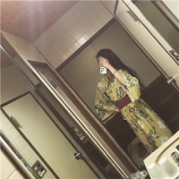 戴上眼镜仰望，一下子
