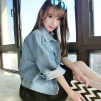 戴上眼镜仰望，一下子