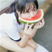 笙夏 对身边的人都感到好失