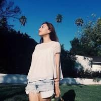 不骗。 一个人的时候多一点努