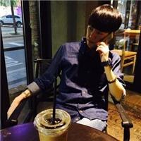相遇总是措手不及而分离却是蓄谋已久. 长大后谁不是离家出走