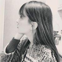 我的世界已没有彩色 只剩黑白 撞进胸口 藏进肺腑渗