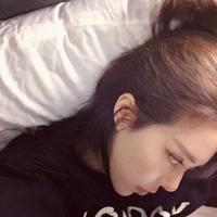 没有谁像一张白纸没有故事。 我还是很喜欢你 像周
