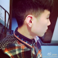 桐哥在，世界充满爱啊 大长腿的叫跨年，小短