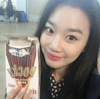 娇娘 人的美德的荣誉比他的