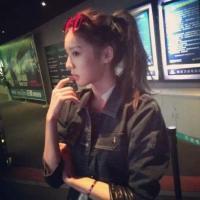 一个疯疯癫癫的小女人- 歇斯底里的只想你相信