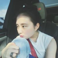 我阿 李玲 今天看到一老太太摔倒
