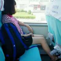 他说我们要一直在一起 嗯所有人拥向你我就想