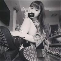 说等我你却走了。 人总是各有苦衷且不甘