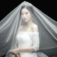 白玫瑰的颜色。 心动是什么味道，是彩
