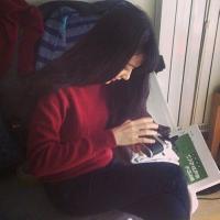 爱或者不爱 幸福碎了一地。 祢崾